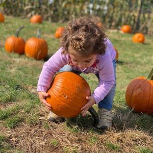 Meet your Posher, Xhovana